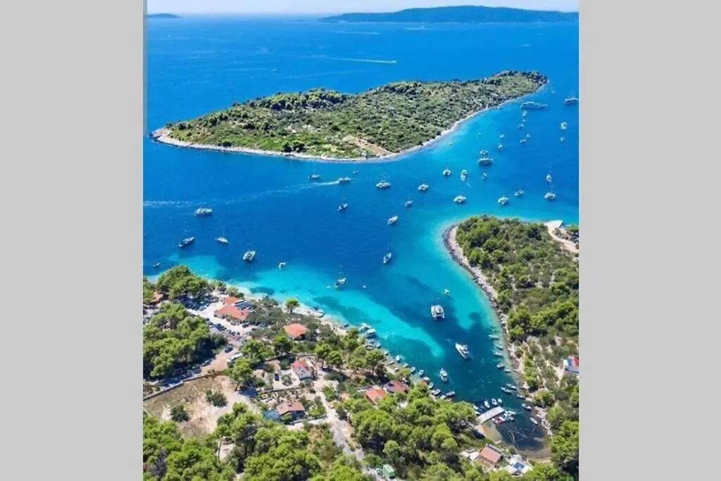 Apartment Oleandar Trogir