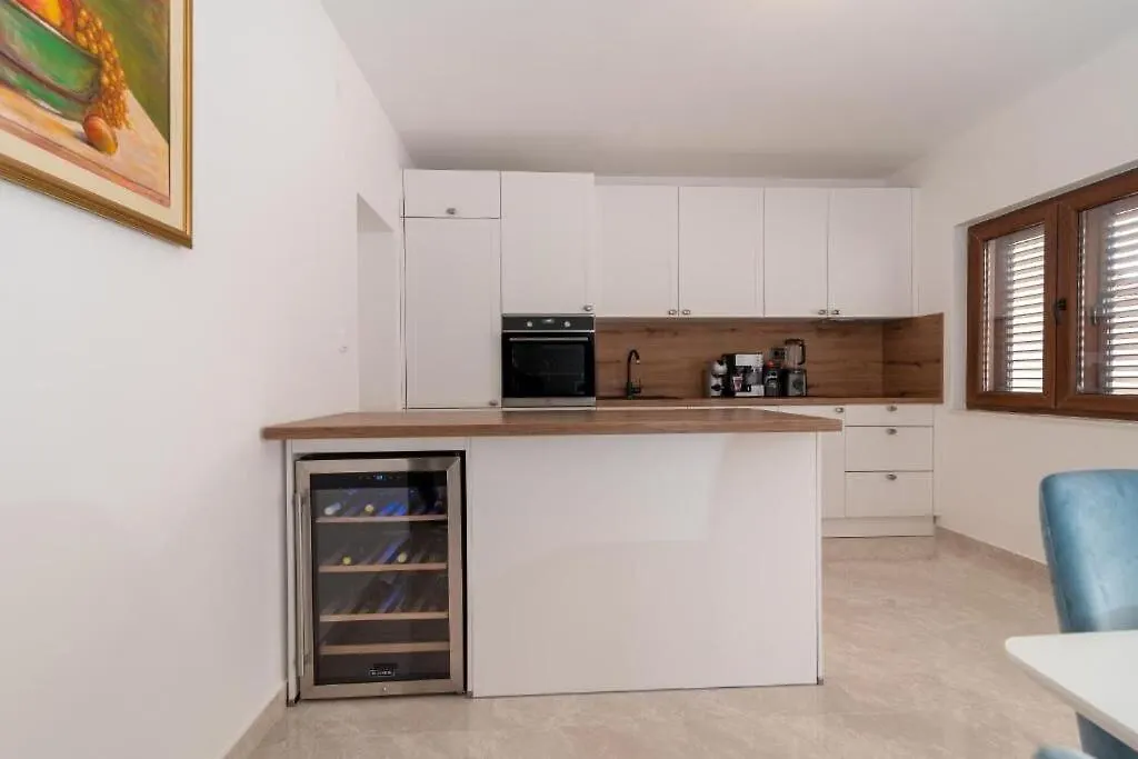 Apartment Oleandar Trogir 0*,  Croatia