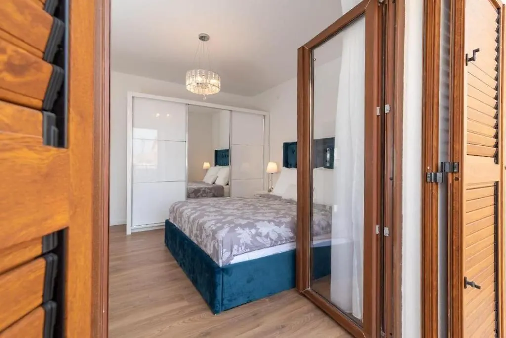 Apartment Oleandar Trogir