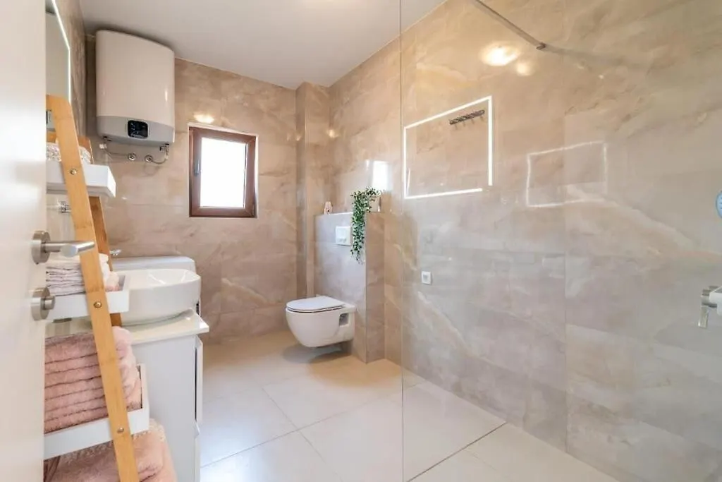 Apartment Oleandar Trogir